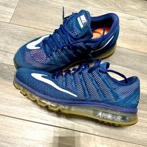 Nike Air Max Men’s Sneakers